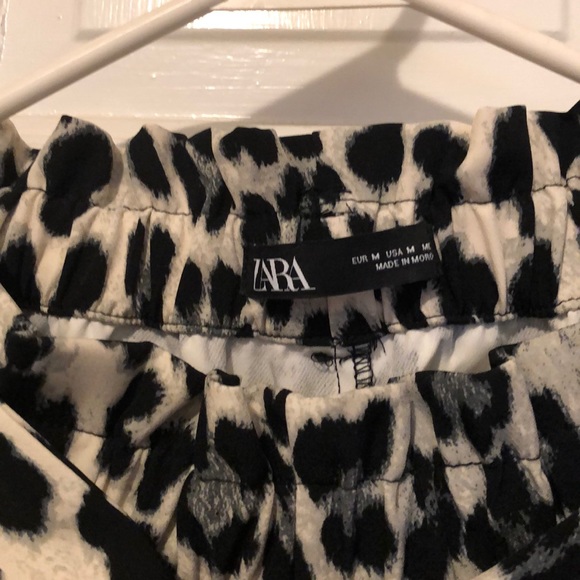 Zara high waist leopard shorts - Picture 3 of 4